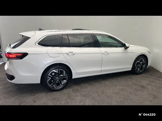 VOLKSWAGEN PASSAT SW IX - voiture d'occasion - Photo 5