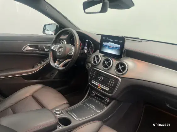 MERCEDES CLA SHOOTING BRAKE I - voiture d'occasion - Photo 9