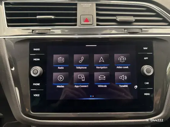 VOLKSWAGEN TIGUAN II - voiture d'occasion - Photo 13