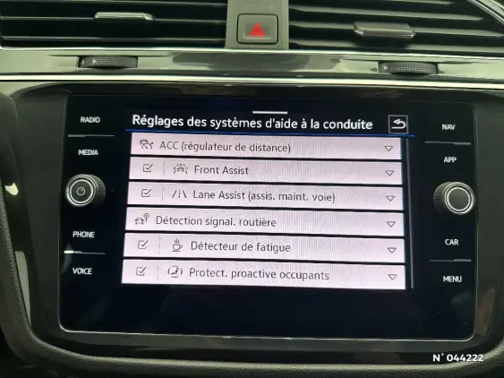 VOLKSWAGEN TIGUAN II - voiture d'occasion - Photo 29