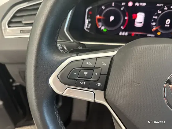 VOLKSWAGEN TIGUAN II - voiture d'occasion - Photo 15