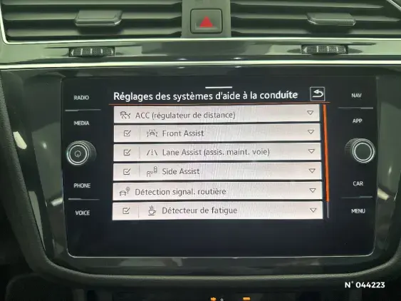 VOLKSWAGEN TIGUAN II - voiture d'occasion - Photo 29