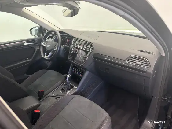 VOLKSWAGEN TIGUAN II - voiture d'occasion - Photo 10
