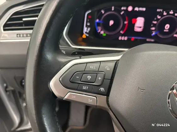 VOLKSWAGEN TIGUAN II - voiture d'occasion - Photo 14