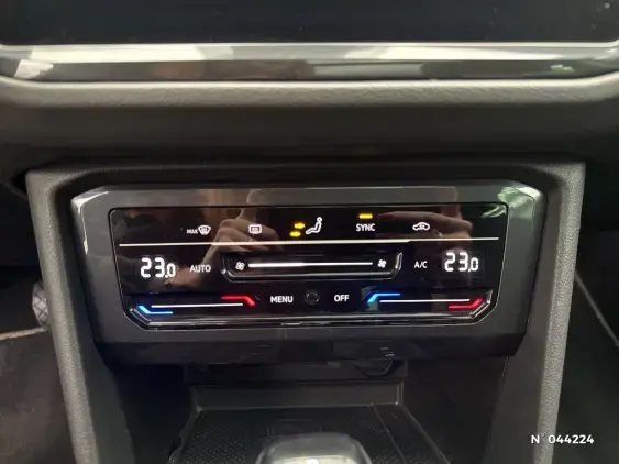 VOLKSWAGEN TIGUAN II - voiture d'occasion - Photo 26