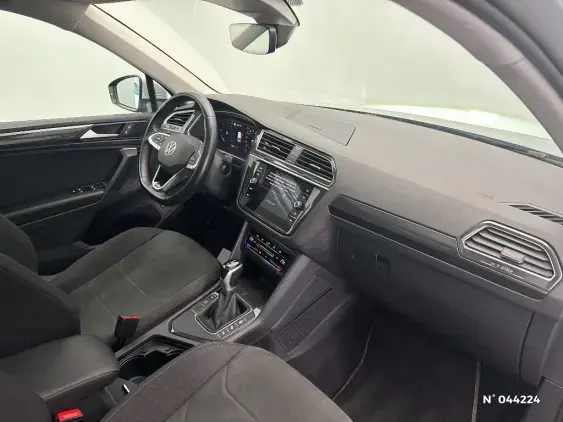 VOLKSWAGEN TIGUAN II - voiture d'occasion - Photo 10