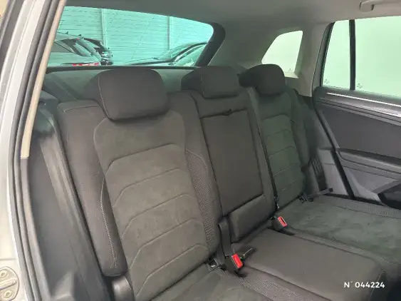 VOLKSWAGEN TIGUAN II - voiture d'occasion - Photo 11