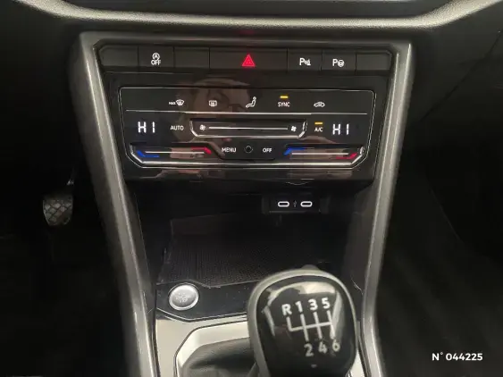 VOLKSWAGEN T-ROC - voiture d'occasion - Photo 26