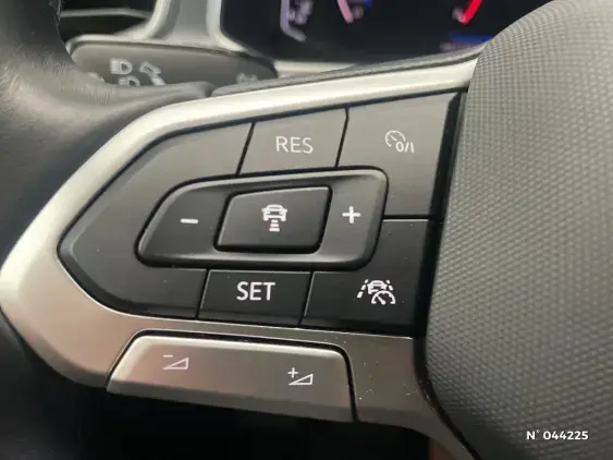 VOLKSWAGEN T-ROC - voiture d'occasion - Photo 28