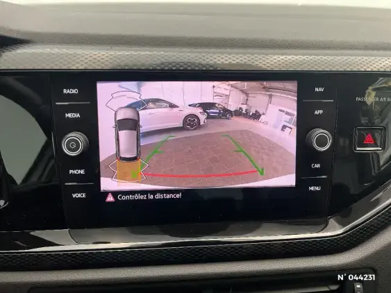 VOLKSWAGEN POLO VI - voiture d'occasion - Photo 14