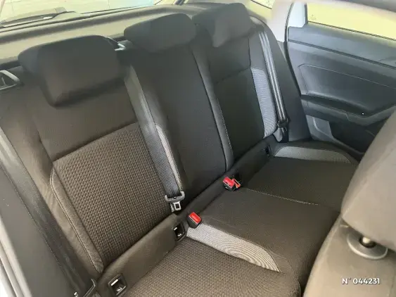 VOLKSWAGEN POLO VI - voiture d'occasion - Photo 11