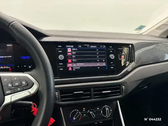 VOLKSWAGEN POLO VI - voiture d'occasion - Photo 13