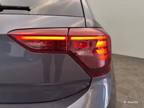 VOLKSWAGEN POLO VI - voiture d'occasion - Photo 26