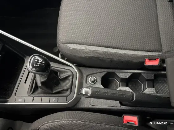 VOLKSWAGEN POLO VI - voiture d'occasion - Photo 27