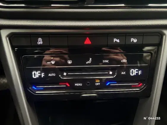 VOLKSWAGEN T-ROC - voiture d'occasion - Photo 29