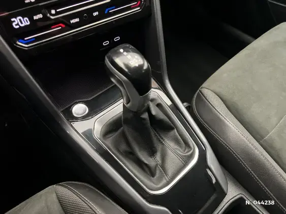 VOLKSWAGEN T-ROC - voiture d'occasion - Photo 27