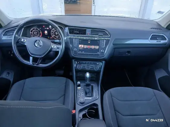 VOLKSWAGEN TIGUAN II - voiture d'occasion - Photo 9