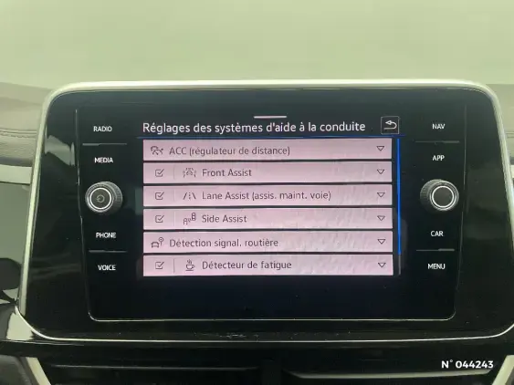 VOLKSWAGEN T-ROC - voiture d'occasion - Photo 35