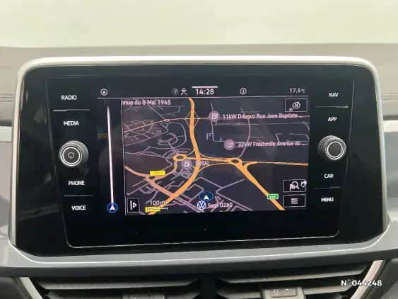 VOLKSWAGEN T-ROC - voiture d'occasion - Photo 32