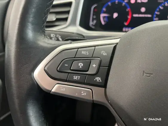 VOLKSWAGEN T-ROC - voiture d'occasion - Photo 28
