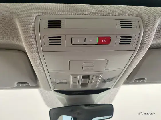 VOLKSWAGEN T-ROC - voiture d'occasion - Photo 15