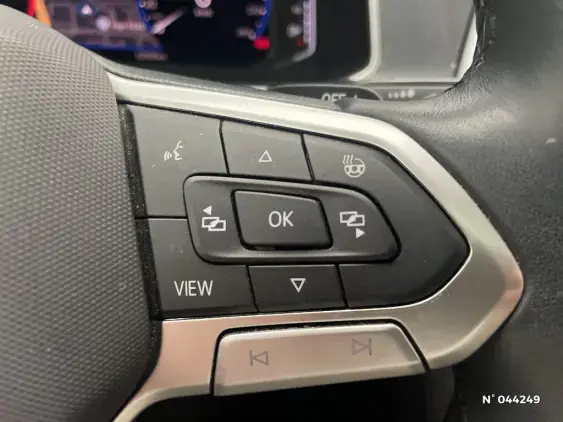 VOLKSWAGEN T-ROC - voiture d'occasion - Photo 30