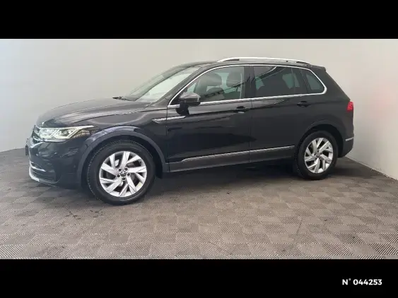VOLKSWAGEN TIGUAN II - voiture d'occasion - Photo 2