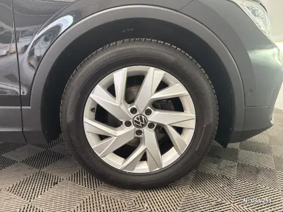 VOLKSWAGEN TIGUAN II - voiture d'occasion - Photo 8