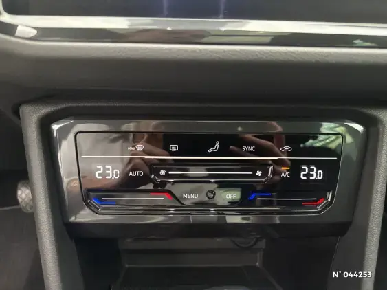VOLKSWAGEN TIGUAN II - voiture d'occasion - Photo 31