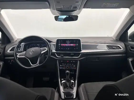 VOLKSWAGEN T-ROC - voiture d'occasion - Photo 9