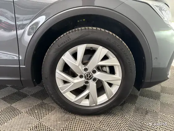 VOLKSWAGEN TIGUAN II - voiture d'occasion - Photo 8