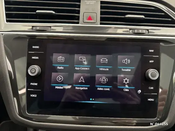 VOLKSWAGEN TIGUAN II - voiture d'occasion - Photo 13