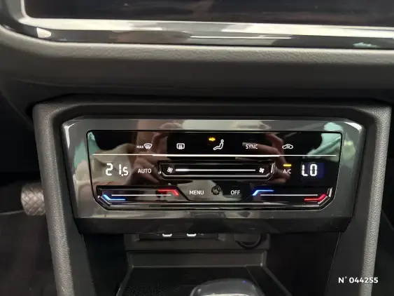 VOLKSWAGEN TIGUAN II - voiture d'occasion - Photo 31