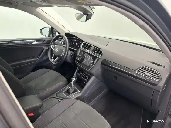 VOLKSWAGEN TIGUAN II - voiture d'occasion - Photo 10