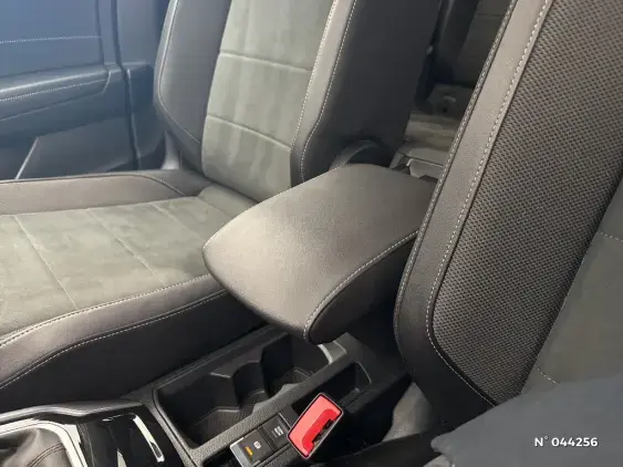 VOLKSWAGEN T-ROC - voiture d'occasion - Photo 33