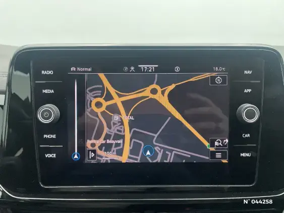 VOLKSWAGEN T-ROC - voiture d'occasion - Photo 30