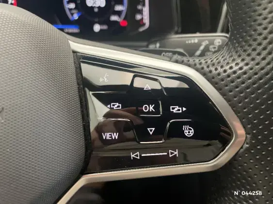 VOLKSWAGEN T-ROC - voiture d'occasion - Photo 27