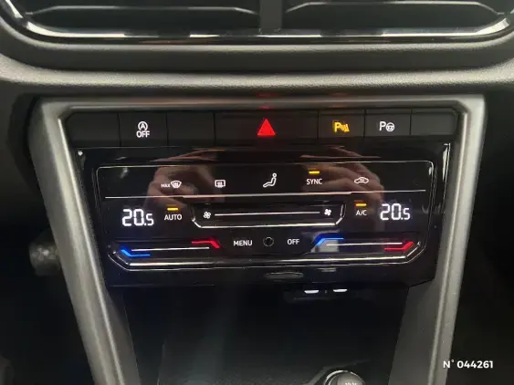 VOLKSWAGEN T-ROC - voiture d'occasion - Photo 31