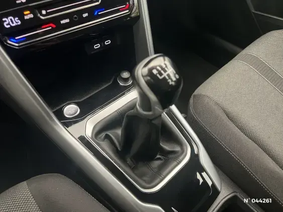 VOLKSWAGEN T-ROC - voiture d'occasion - Photo 32