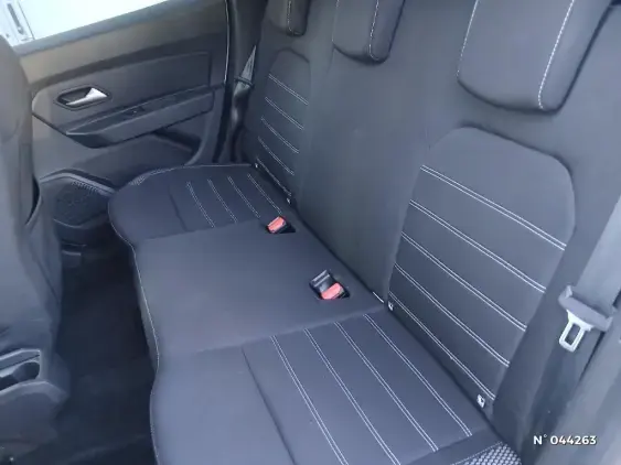 DACIA DUSTER II - voiture d'occasion - Photo 11