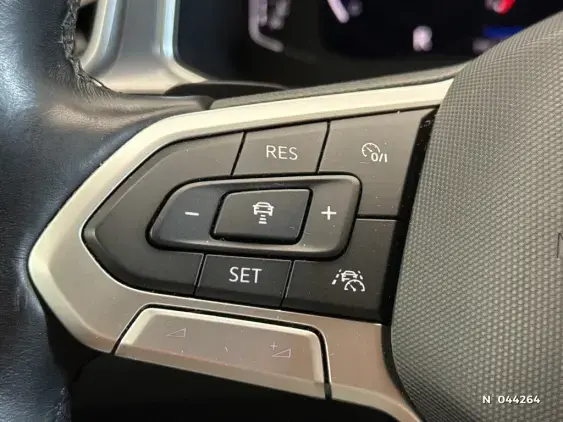 VOLKSWAGEN T-ROC - voiture d'occasion - Photo 26