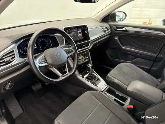 VOLKSWAGEN T-ROC - voiture d'occasion - Photo 10