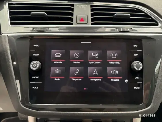 VOLKSWAGEN TIGUAN II - voiture d'occasion - Photo 13