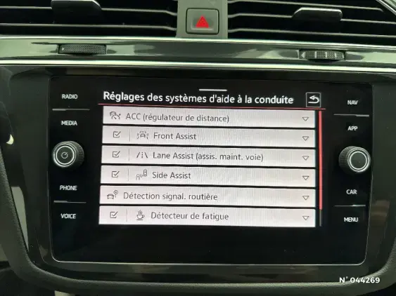 VOLKSWAGEN TIGUAN II - voiture d'occasion - Photo 30
