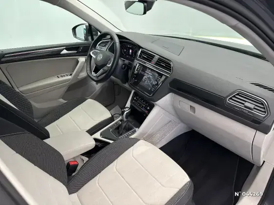 VOLKSWAGEN TIGUAN II - voiture d'occasion - Photo 10