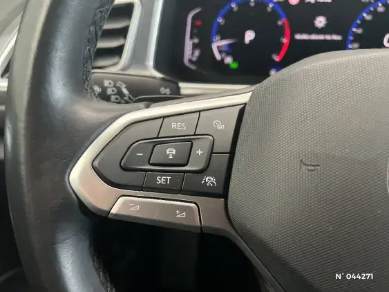 VOLKSWAGEN T-ROC - voiture d'occasion - Photo 26