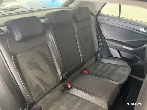 VOLKSWAGEN T-ROC - voiture d'occasion - Photo 11