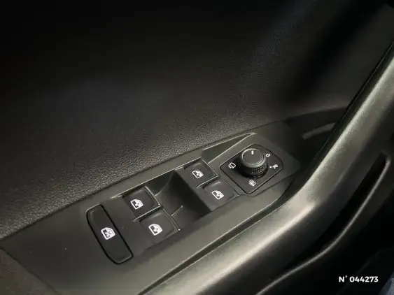 VOLKSWAGEN TAIGO - voiture d'occasion - Photo 28
