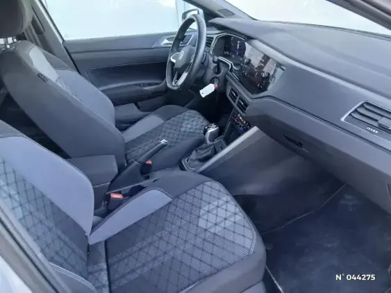 VOLKSWAGEN POLO VI - voiture d'occasion - Photo 10