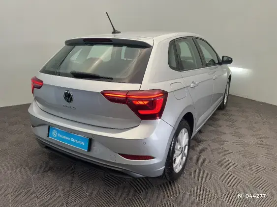 VOLKSWAGEN POLO VI - voiture d'occasion - Photo 4